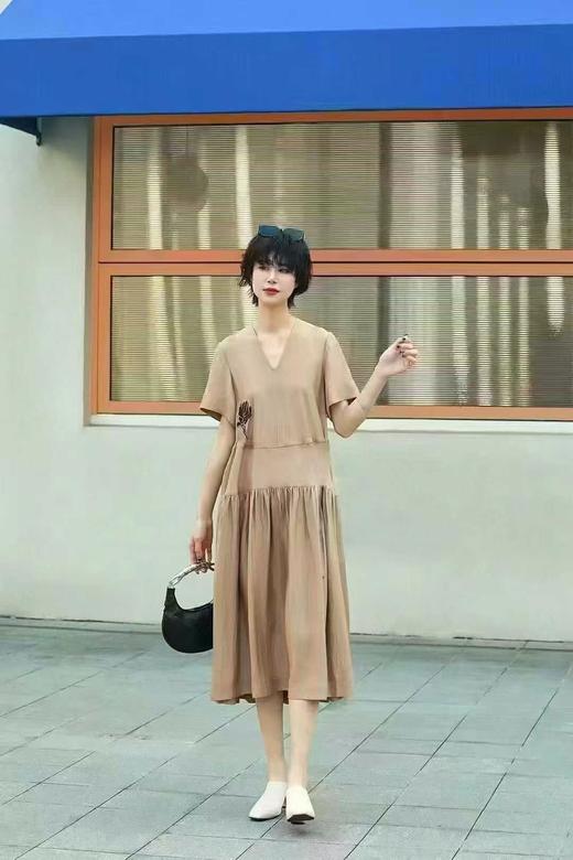 希色连衣裙 商品图1