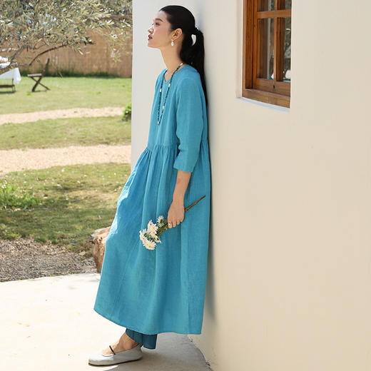绽放旅行女装265朵/定染砂洗亚麻错位抽褶透气舒适七八分袖连衣裙 商品图2