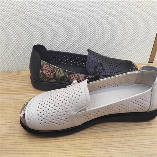 豪行夏季新款24272052真皮休闲低跟复古打孔女鞋凉鞋 商品图3
