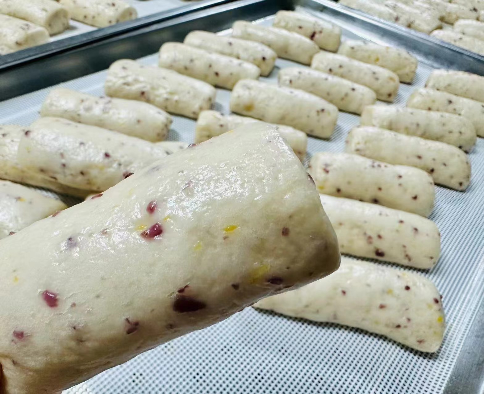 周五取货：【鲜奶山药棒】一盒8条，蓬松宣软好咀嚼，营养又好吃！