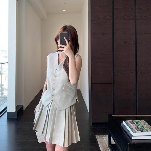 老钱风套装！2025新款时髦老钱风背心上衣百褶短裙两件套女春夏！ 商品图1