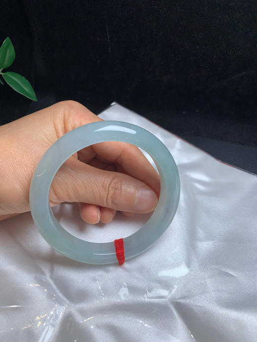 612856，58.3冰晴底手镯 ，冰冰润润，带淡淡的底色，整条底妆特别细腻干净，很秀气 商品图5