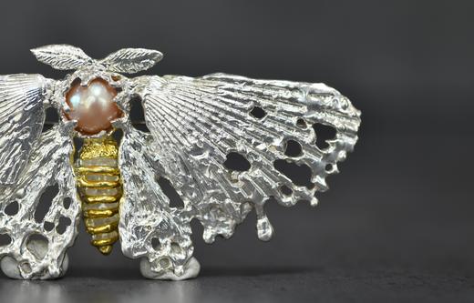 999飞蛾胸针项链两用款·身体镀金 商品图2