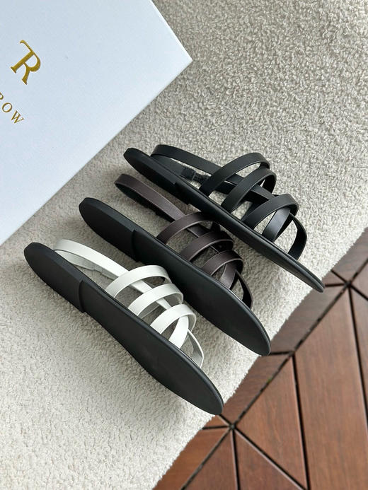 56-8 25新款 原楦tr抽条凉鞋 三色 35-40不要选大很准很舒适 商品图6