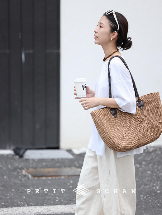 PETIT SCHAN小闪 BAG#006 Village Story 小城故事 纯手工双色纸草编织通勤度假拉链手提单肩包 商品图0