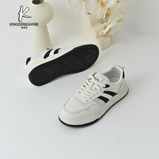 经典鲨2025年夏季新品男士系带潮流拼色网状透气舒适休闲小白鞋KW222-526081 商品图3