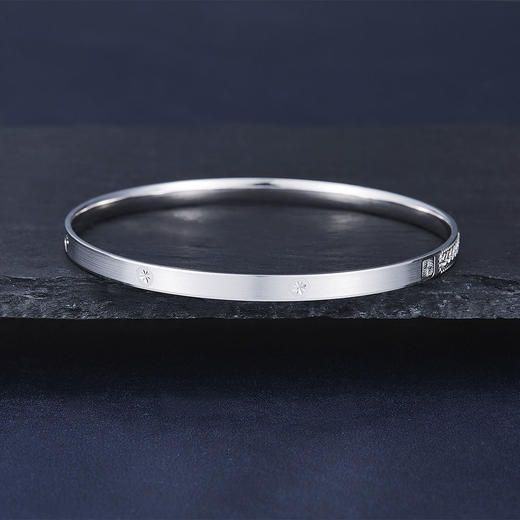 【限时8.8折】【线上铂金馆】PT950 【国际铂金协会】铂金空心(面宽约3.7-4.2mm)螺丝纹链条时尚固口手镯(BSZ00031)（预售4-7天发货，一经下单不支持退款） 商品图1