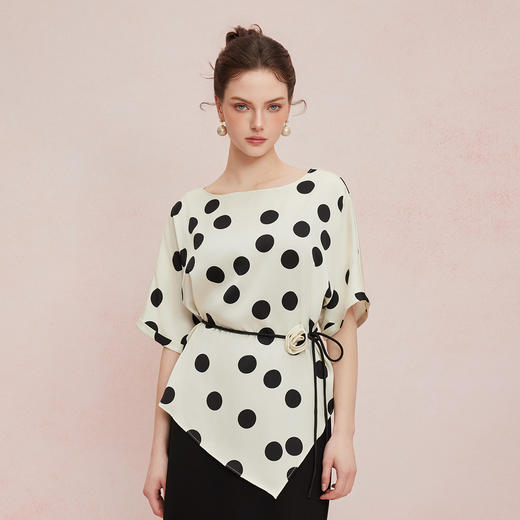 QF255斯尔丽25新款法式复古波点廓形不规则下摆腰带可变项链宽松上衣 商品图5