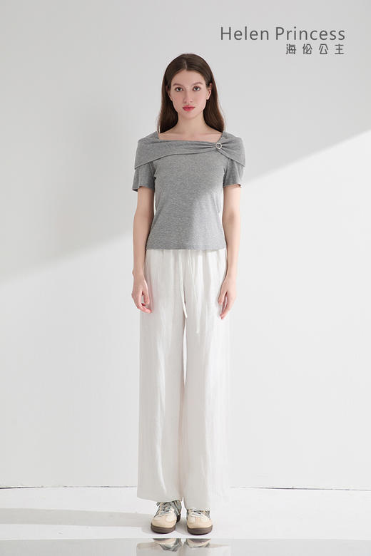 方领蝴蝶结一字肩上衣 商品图1