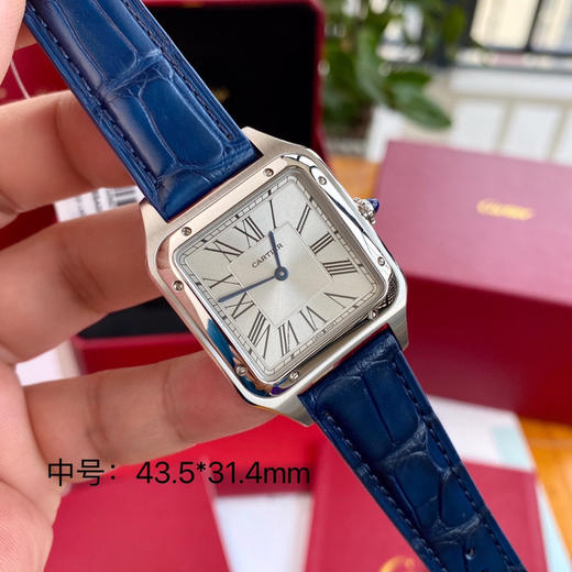 『原单版本』卡地亚经典之作，山度士系列腕表！相较于圆形腕表，方形腕表因其棱角分明的设计显得格外独特，而提到方表中的经典之作，卡地亚的山度士自然榜上有名，山度士腕表不仅是方形腕表中的典范❕❕❕ 商品图3