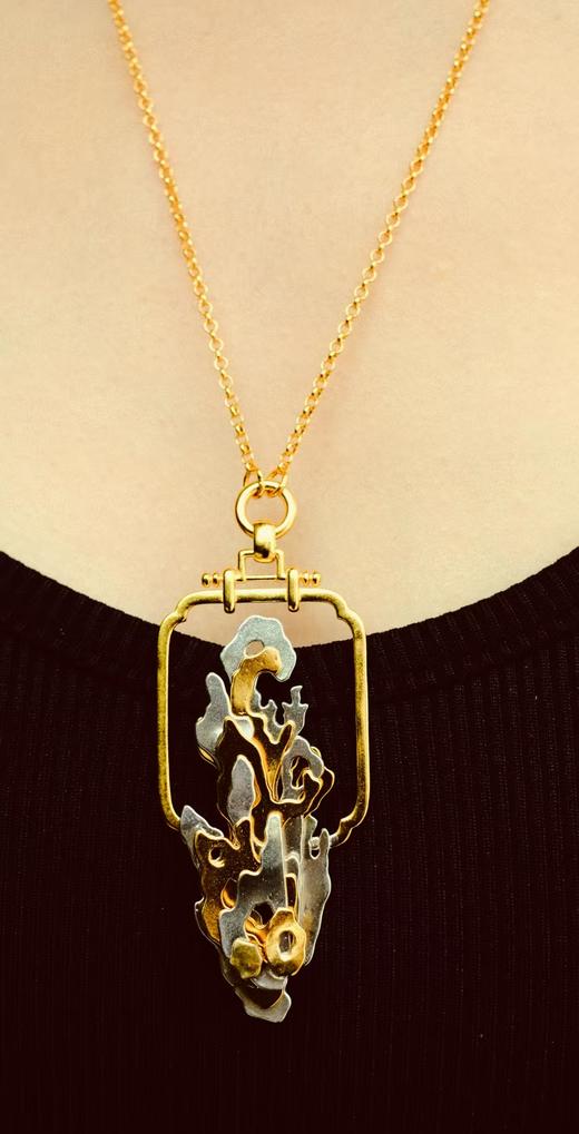 錾刻双色太湖石银镀金项链 商品图0