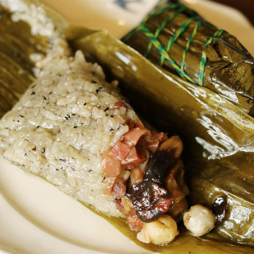 上汤大师粽 黑松露云腿蛋黄/鲍鱼东坡肉 135g/2个/袋 商品图2