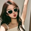 【秒杀❗️9.9抢🔥复古猫眼墨镜】春夏出行，辣妹bi入，拯救方圆脸！单品网红同款嘻哈防紫外线太阳眼镜欧美酷街拍黑框时尚女 商品缩略图1