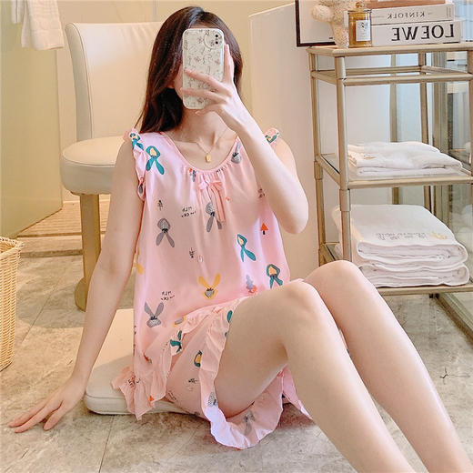 【夏季新款❗️棉绸睡衣两件套装】时尚小翻领，面料亲肤不褪色不起球！女薄款吊带性感绵绸家居服甜美短裤空调服夏装 商品图0