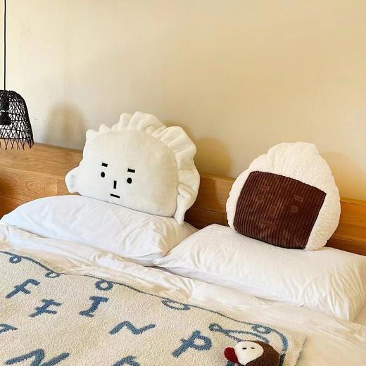 【水饺水饺~】水饺子抱枕 沙发卧室床头靠垫枕 睡觉毛绒玩偶 送女友礼物-QQ 商品图3