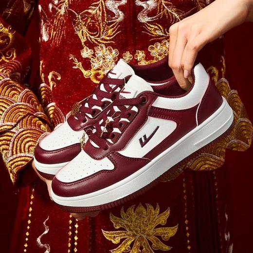 回力婚鞋女冬季新款加绒结婚敬酒鞋子情侣运动鞋红色秀禾新娘板鞋 商品图1