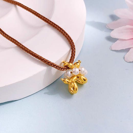 【限时7.5折】【定价黄金】足金 无氰5D空心挂绳吊坠天然淡水珍珠气球狗吊坠(AA5DDZ00012)（预售产品下单后不退款不退货不换货不补差价 商品图1