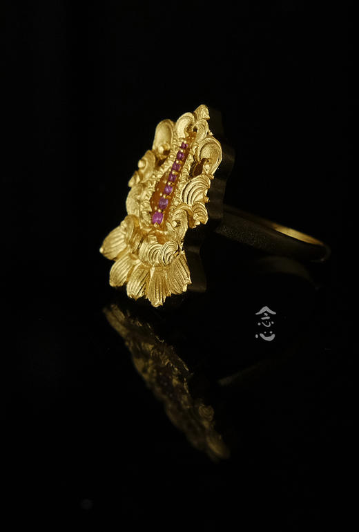 錾刻银鎏金金鱼红宝戒指 商品图2
