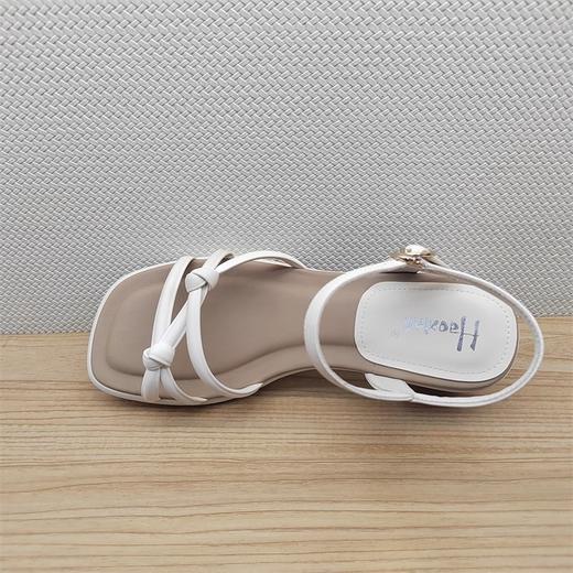 豪行夏季新款24230200真皮时尚休闲中跟女鞋凉鞋皮鞋 商品图3