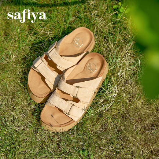Safiya/索菲娅2025夏季休闲外穿增高厚底魔术贴一字带勃肯凉拖 SFD2110157/SFD2110M57 商品图9