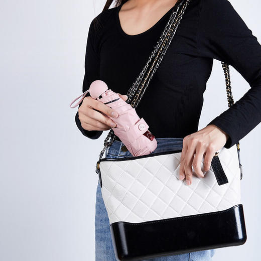 天堂伞 迷你胶囊口袋伞小巧折叠防晒防紫外线黑胶遮阳五折伞 商品图1