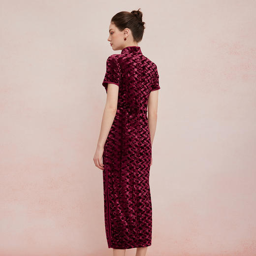 QF881斯尔丽25新款宴会旗开得胜弹力金丝绒透气凹凸纹理遮肉显瘦旗袍 商品图1