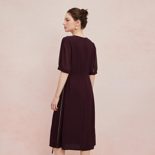 QF856斯尔丽2025夏季新款简约时尚通勤日常撞色分割显瘦宽松好穿连衣裙 商品图1