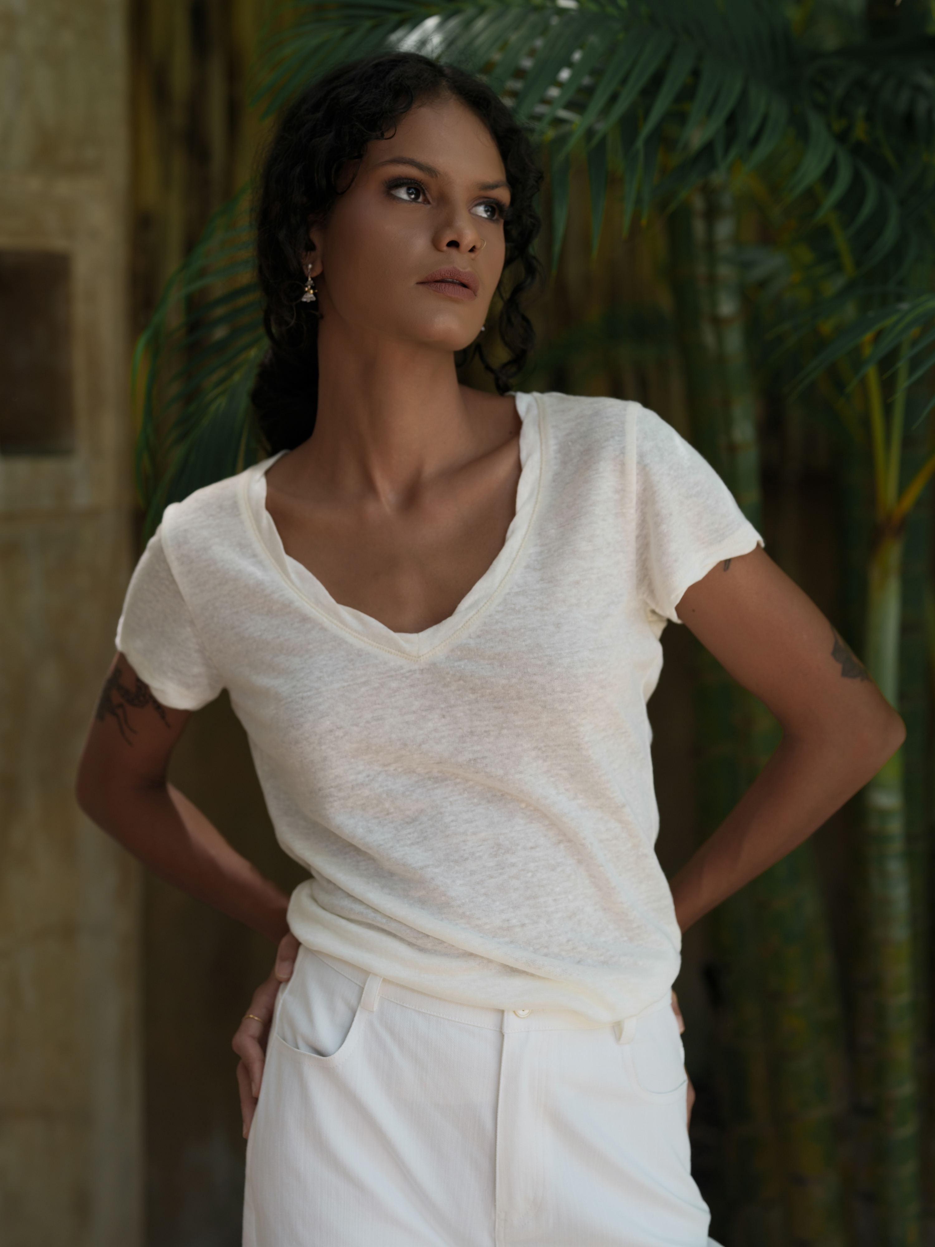 Jai  白色/燕麦色/丛林绿/藏青色戴安的亚麻Tee