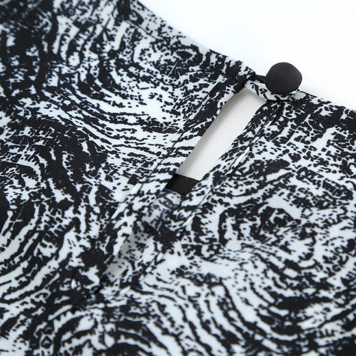 QF867斯尔丽2025夏季新款设计感抛袖下摆裹裙法式碎花显瘦高连衣裙 商品图7