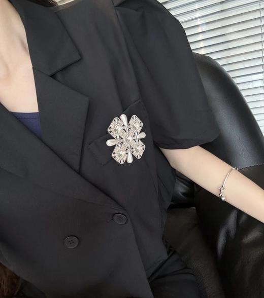 母亲节传世之礼  古董级   小香中古款胸针合集   重工重铸三款胸针 商品图2