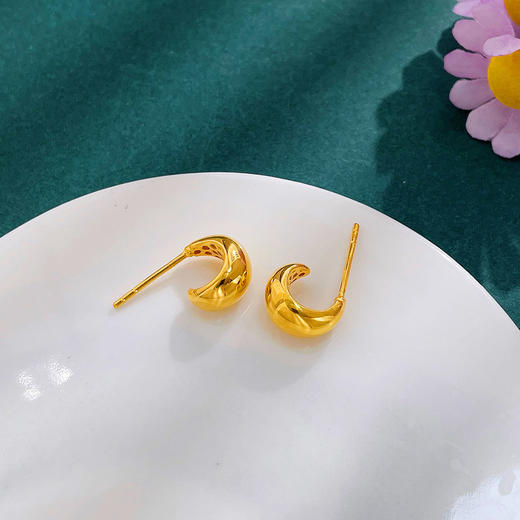 【限时克减150元】足金999 #复古风 【精品】空心优雅水滴耳饰月牙金豆豆C形耳钉（配胶塞）(AUQES00064)预售产品下单后不退款不退货不换货不补差价 商品图1