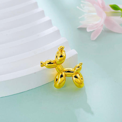 【限时7.5折】【定价黄金】足金 #卡通 无氰5D硬金空心萌趣气球狗吊坠(V5DDZ00018)（预售产品下单后不退款不退货不换货不补差价）（预售产品下单后不退款不退货不换货不补差价） 商品图0