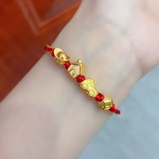 【限时7.5折】【定价黄金】足金 #儿童/宝宝 #无氰5D硬金豪车小金屋编织绳调节手链有房有车有钱花宝宝手绳(AA5DSC00069)【补手工费可以换新的绳子】（预售产品下单后不退款不退货不换货不补差 商品图3