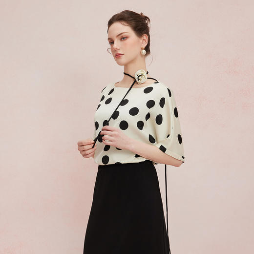 QF255斯尔丽25新款法式复古波点廓形不规则下摆腰带可变项链宽松上衣 商品图7