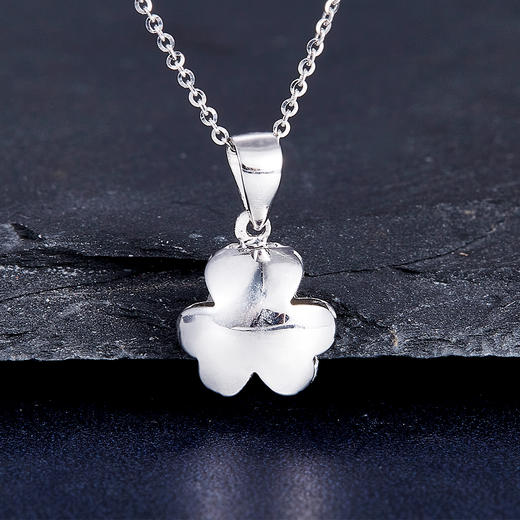 【线上铂金馆】PT950 【国际铂金协会】铂金影底七彩工艺三叶草吊坠（不含链）(BDZ00100)(预售4-7天发货，一经下单不支持退款) 商品图2