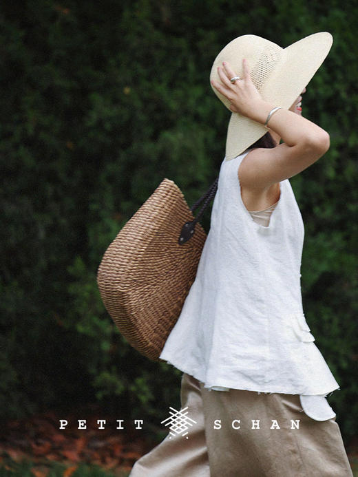 PETIT SCHAN小闪 BAG#006 Village Story 小城故事 纯手工双色纸草编织通勤度假拉链手提单肩包 商品图5