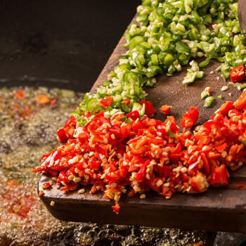 大嘴先生双椒酱230g 辣椒酱 蒜蓉剁椒酱 拌面拌饭酱 开盖即食 /粮油调味 /调味品 /中式酱料 商品图0