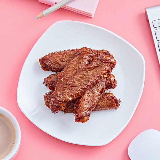 周黑鸭卤鸭翅中28g 商品图0