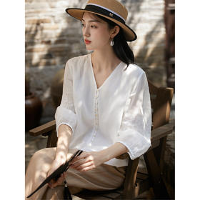 | 人间缪斯 | 灵动飘逸呼吸感苎麻v领刺绣衬衫廓形衬衫