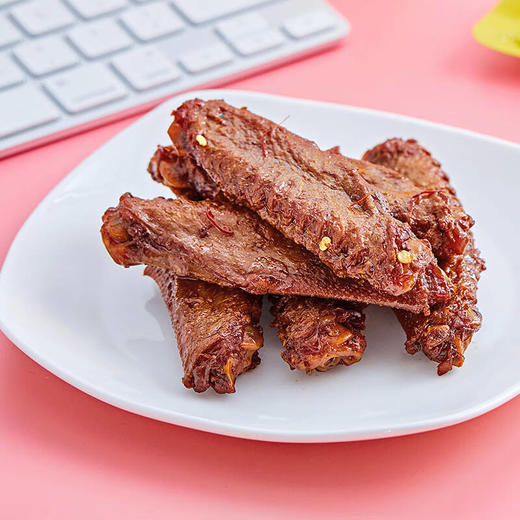 周黑鸭卤鸭翅中28g 商品图1