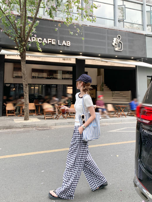 【99元任选2件】新品现货秒杀！卖完下架不再补 ！微信粉丝打折价！！后背镂空撞色短袖T 商品图8