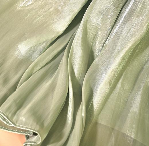 姹弥·Charming褶皱流光裙裤 ，轻薄如纱 、滑如绸缎、 垂坠灵动、 飘逸有型，微微泛着珠光，走起路来自带仙气！ 商品图4