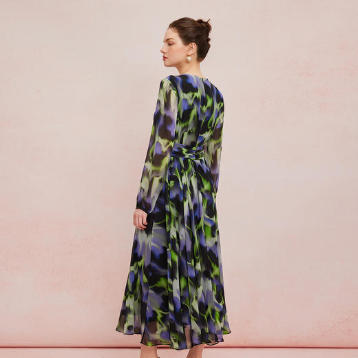 QF896斯尔丽25夏季新款法式优雅浪漫显瘦显高印花雪纺设计感放摆连衣裙 商品图1