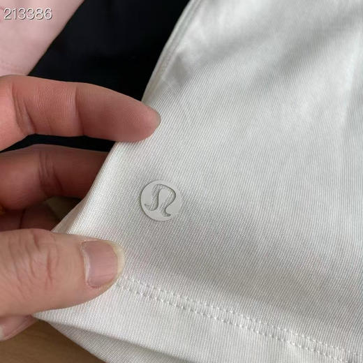 外贸原单正品2025新款Luluemon_Relaxed-Fit学院风T短袖。马卡龙4色独家首发！

颜色:米白  粉色  雾霾蓝   黑色
尺码 1码  2码  3码
原价💰68美金 商品图5