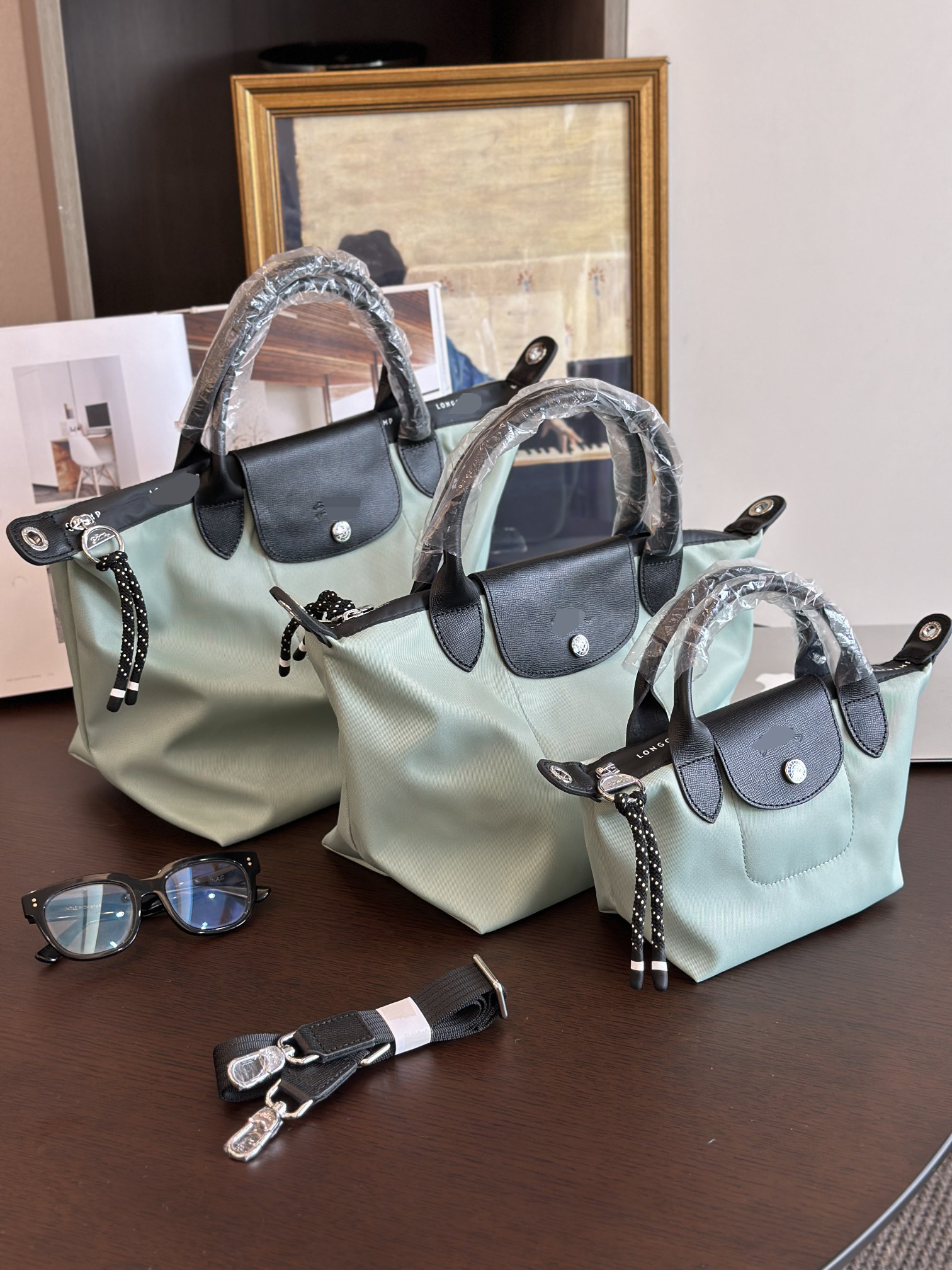 415-3  新配色  龙虾环保新款 单肩斜挎包 更轻便环保材质 防水拉链