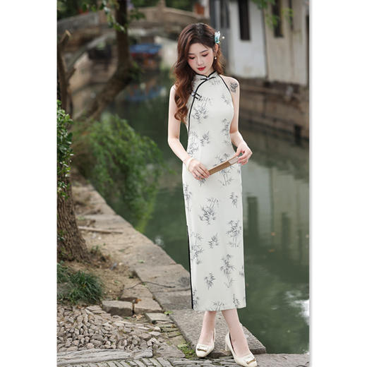 GX弹力针织素雅时尚挂脖露肩性感旗袍2025春新款改良新中式日常旗袍 商品图3