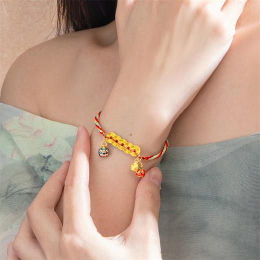 【新品首发】足金五帝币吞金兽手链 五帝钱财源滚滚黄金钱币彩绳手链MEMORA诗普琳HB348601 商品图2