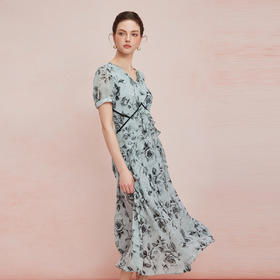 QF887斯尔丽25新款法式浪漫高腰节分割线太阳摆荷叶边显瘦出游连衣裙