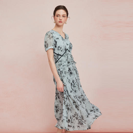 QF887斯尔丽25新款法式浪漫高腰节分割线太阳摆荷叶边显瘦出游连衣裙 商品图0