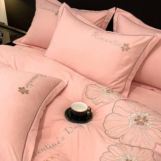 悠梦嘉居80双锦刺绣四件套 大版刺绣彰显了高档品质 适合1.5和1.8米床YJ-1321 商品图1